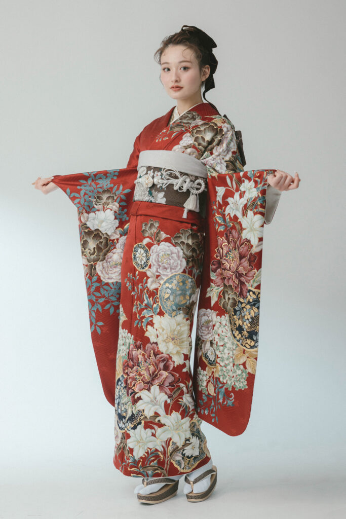 大雪輪 牡丹に百合 真紅